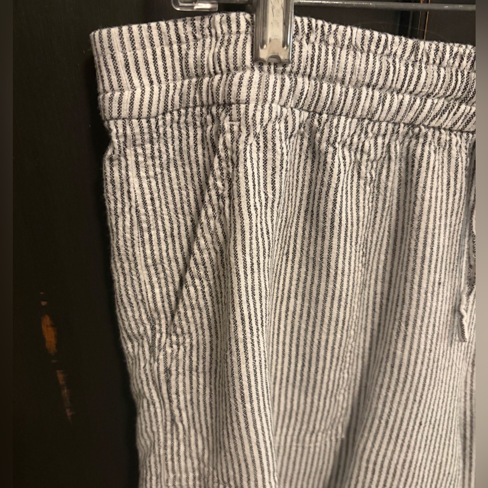 J.Crew Linen Blend Drawstring Shorts - Picture 4 of 6